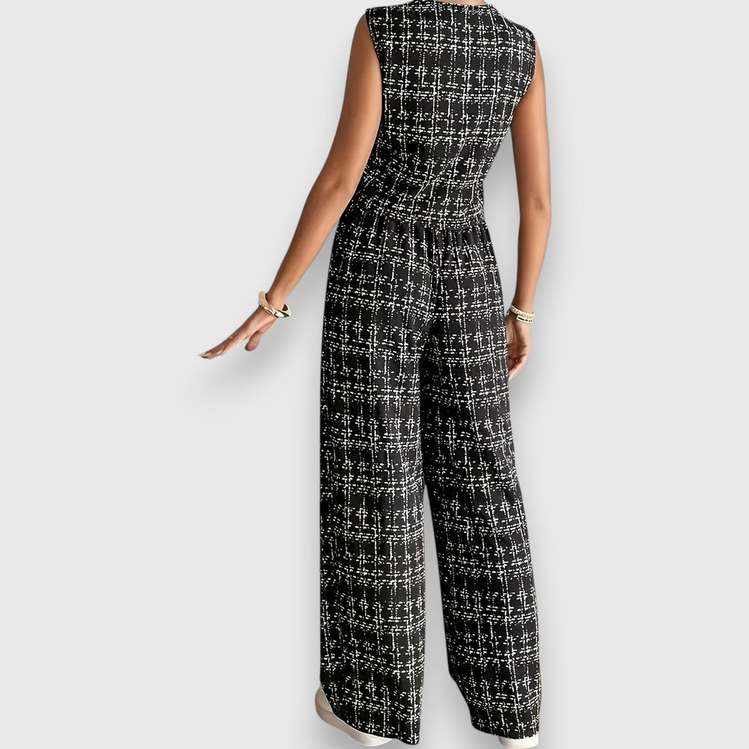Jasmína - Two-piece set with a V-neck and matching trousers