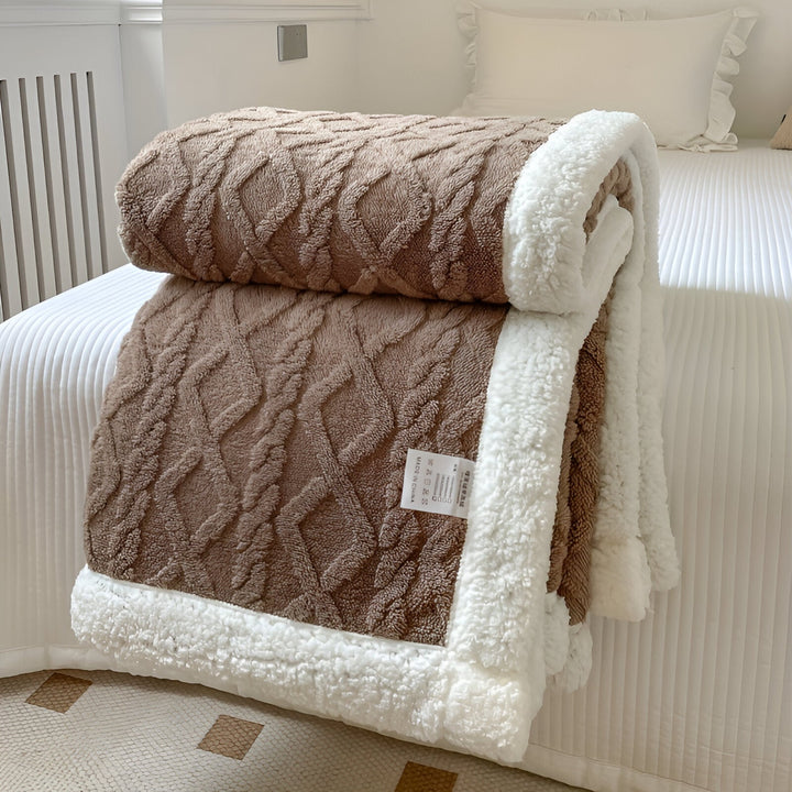 Sabina – Reversible Fleece Blanket