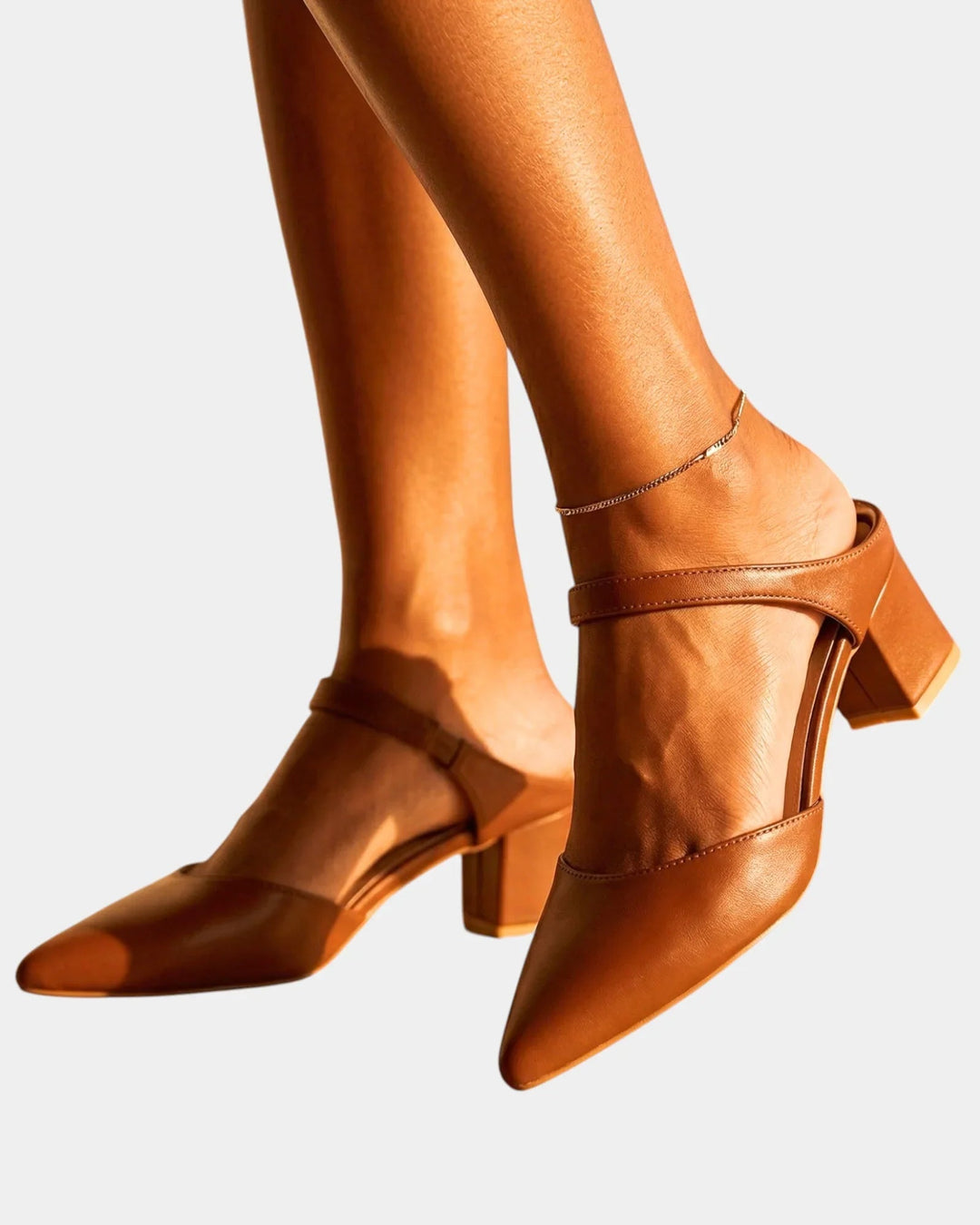 Vénérance Slingback Pumps