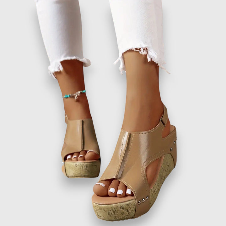 Mia – Vintage platform sandals
