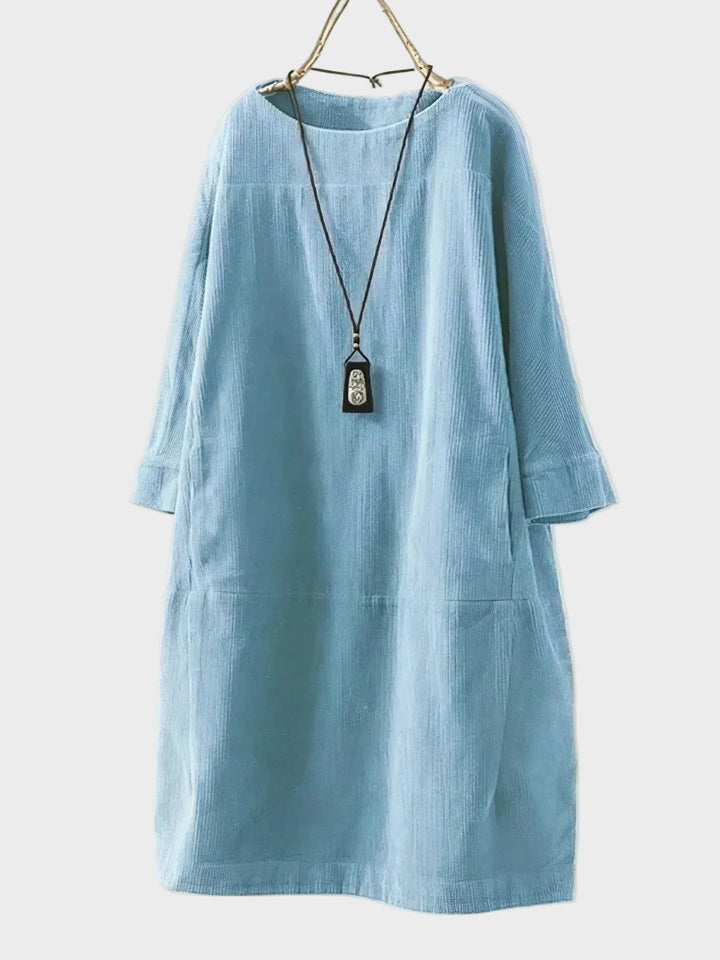Ella - Midi made of delicate cord with a loose cut