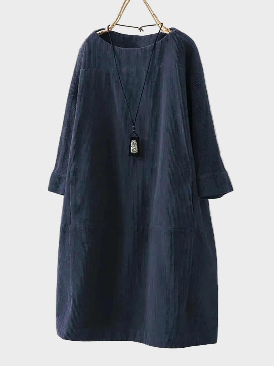 Ella - Midi made of delicate cord with a loose cut