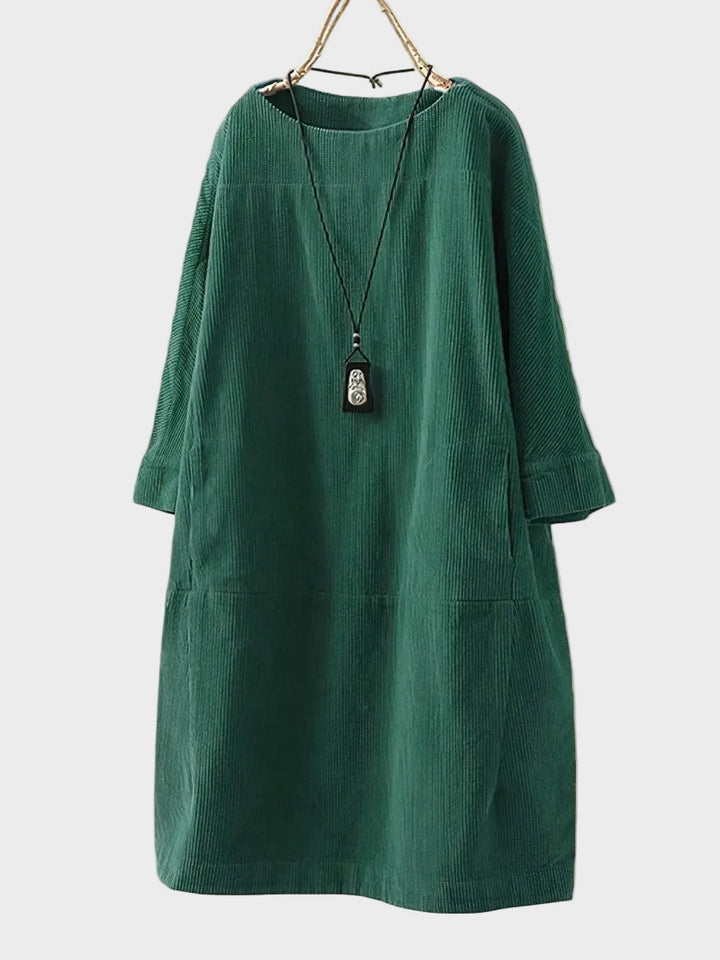 Ella - Midi made of delicate cord with a loose cut