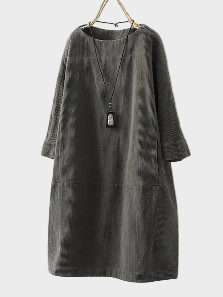 Ella - Midi made of delicate cord with a loose cut
