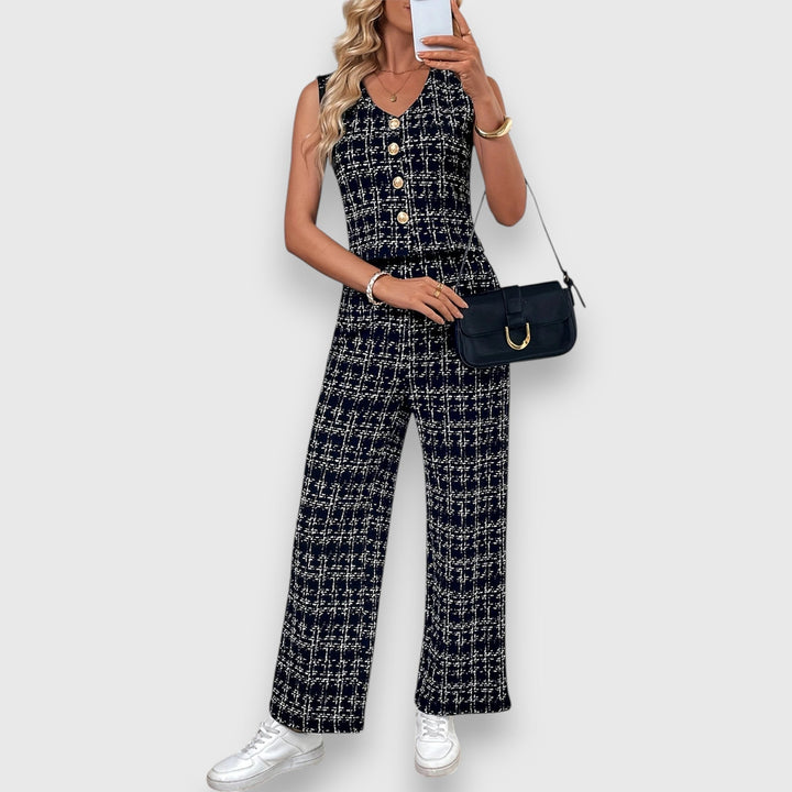 Jasmína - Two-piece set with a V-neck and matching trousers