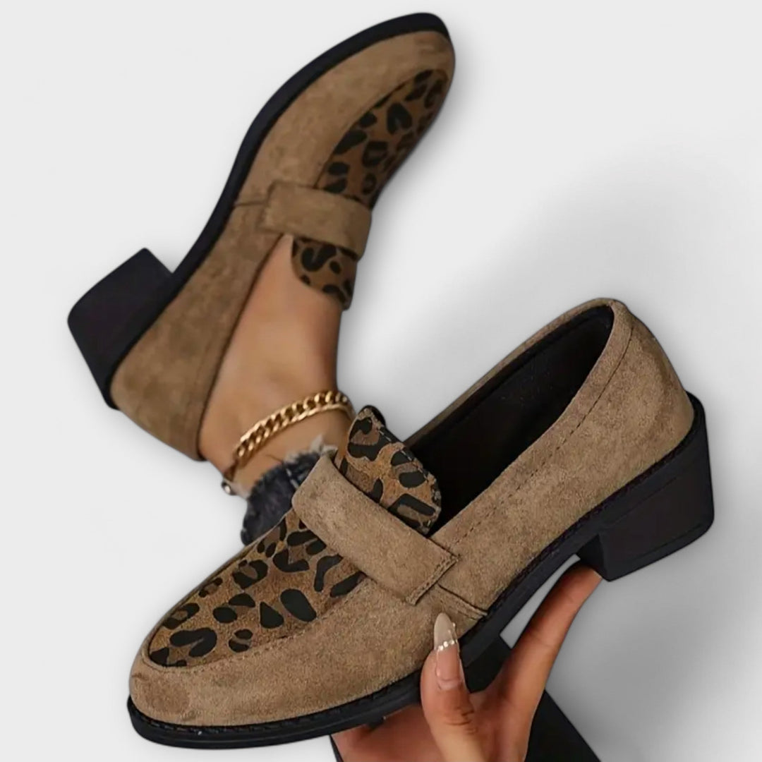 Natalie - Stylish women's shoes with a leopard print