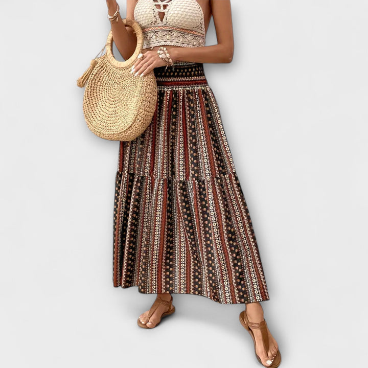 Comfortable skirt with a pattern