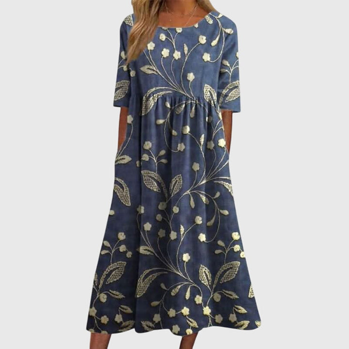Zofia - Figure-Highlighting Dress