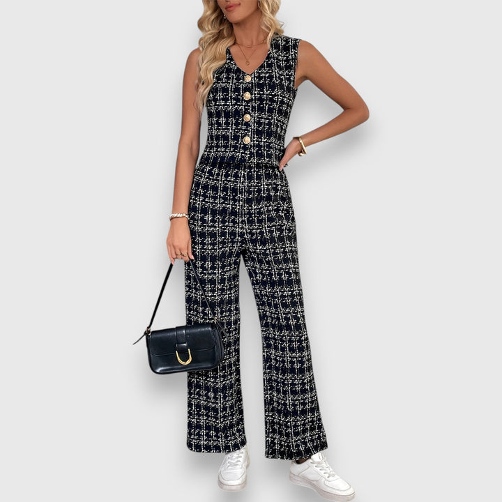Jasmína - Two-piece set with a V-neck and matching trousers