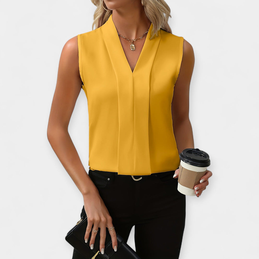 Leontýna - Elegant sleeveless jacket
