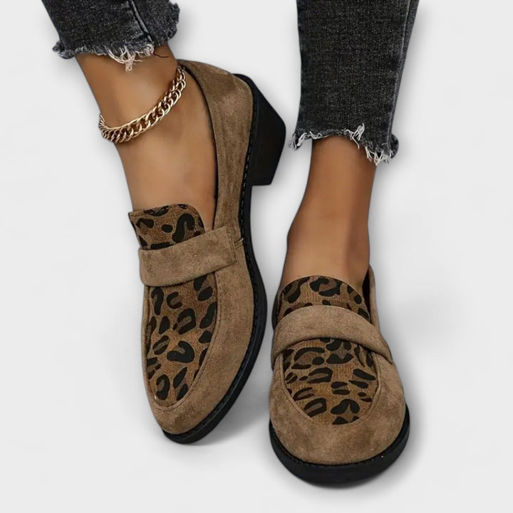 Natalie - Stylish women's shoes with a leopard print