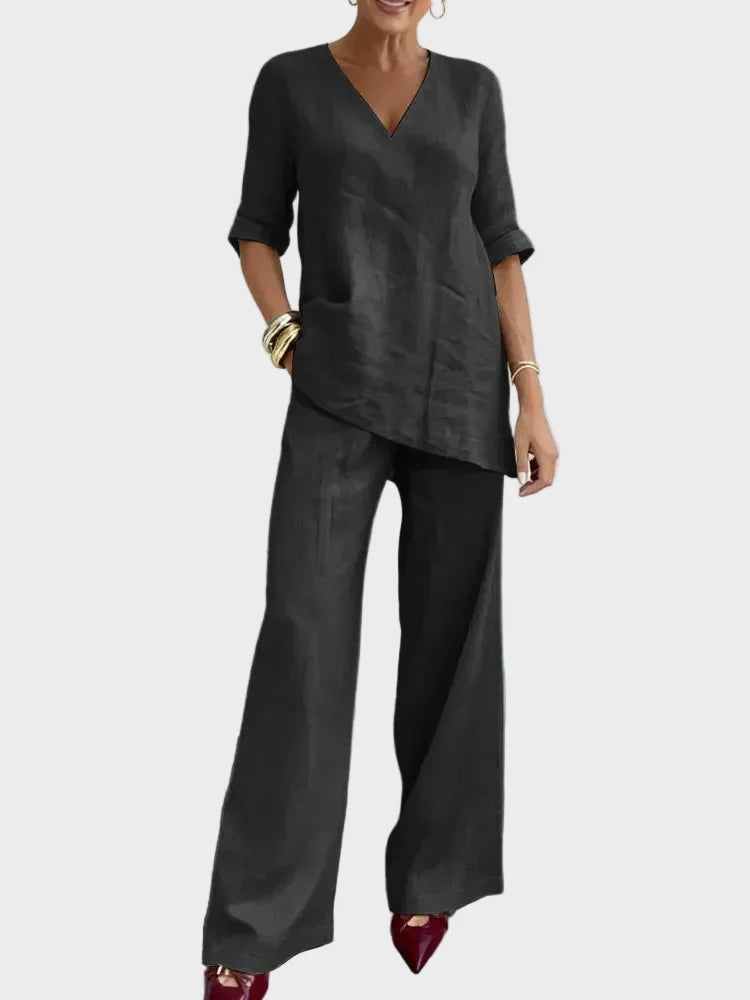 Susana - Two-piece set with a half-sleeved top and straight pants