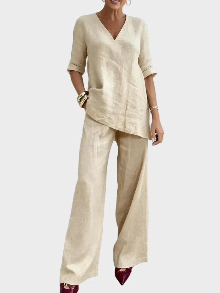 Susana - Two-piece set with a half-sleeved top and straight pants
