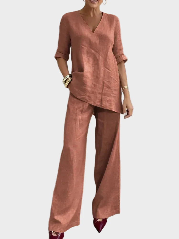 Susana - Two-piece set with a half-sleeved top and straight pants