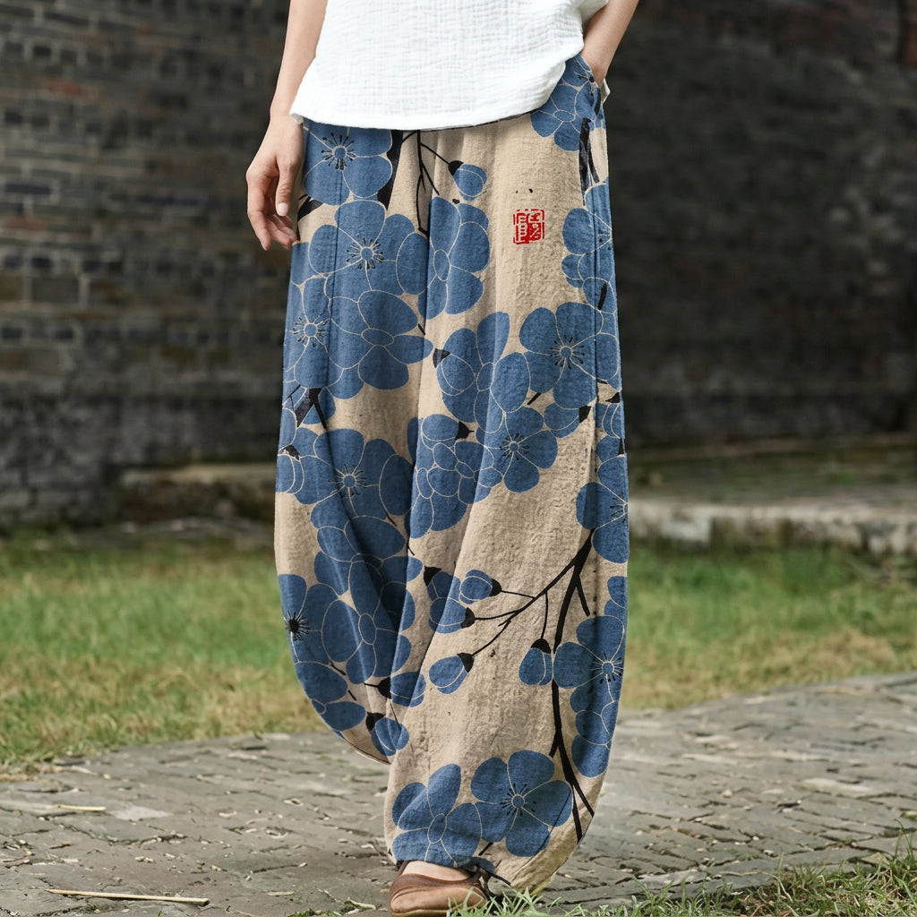 Geneviève – Beige, wide pants with a blue pattern