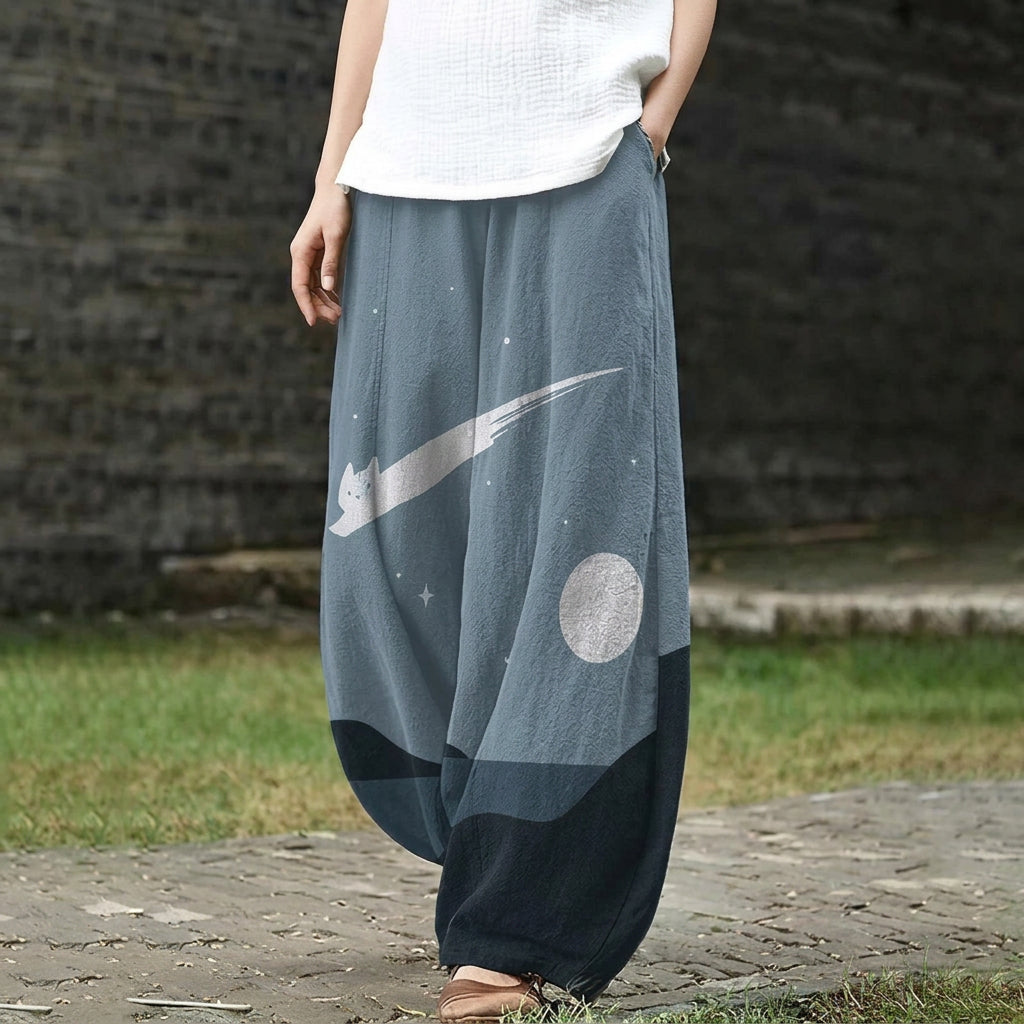 Aurore – Wide gray-blue pants with a cat and moon pattern