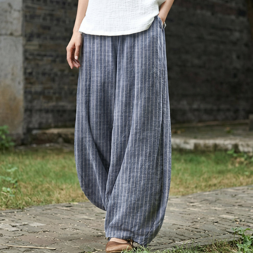 Anne-Marie – Gray slim striped trousers