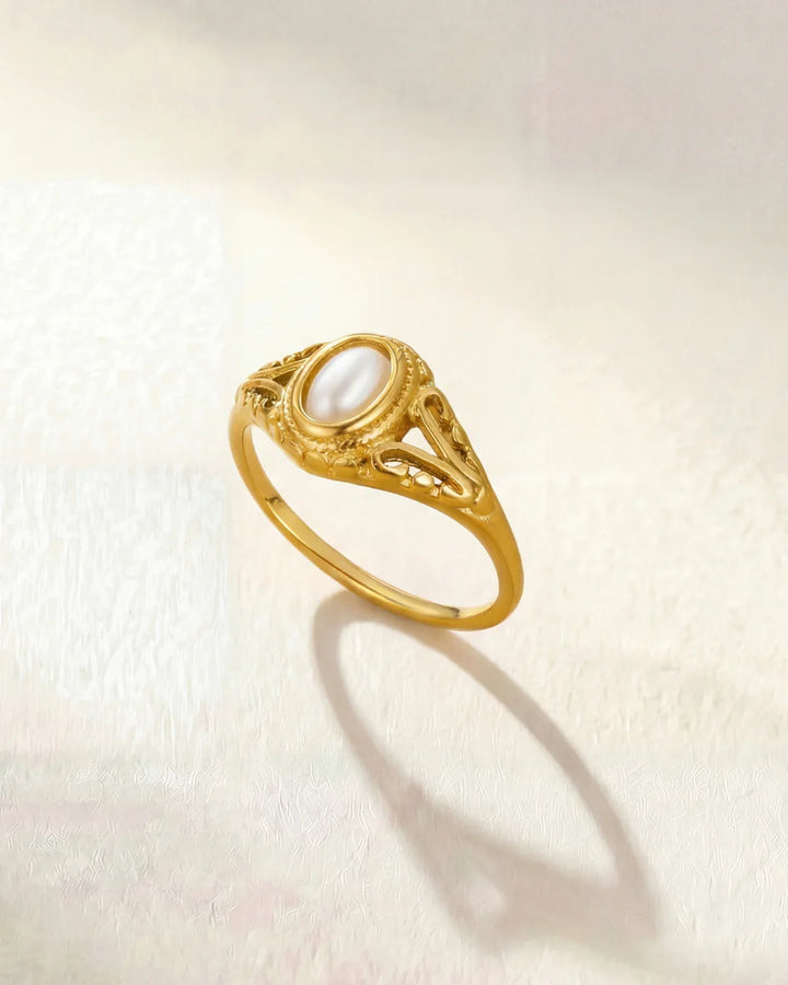 Hélène Elegant Ring