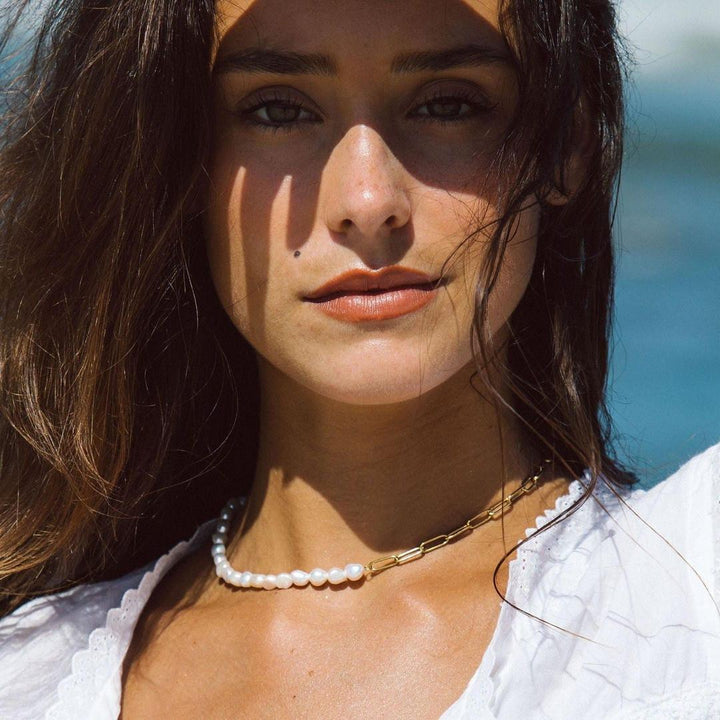 Coline Pearl Necklace