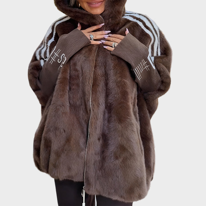 Karolína – Comfortable Coat with Hood