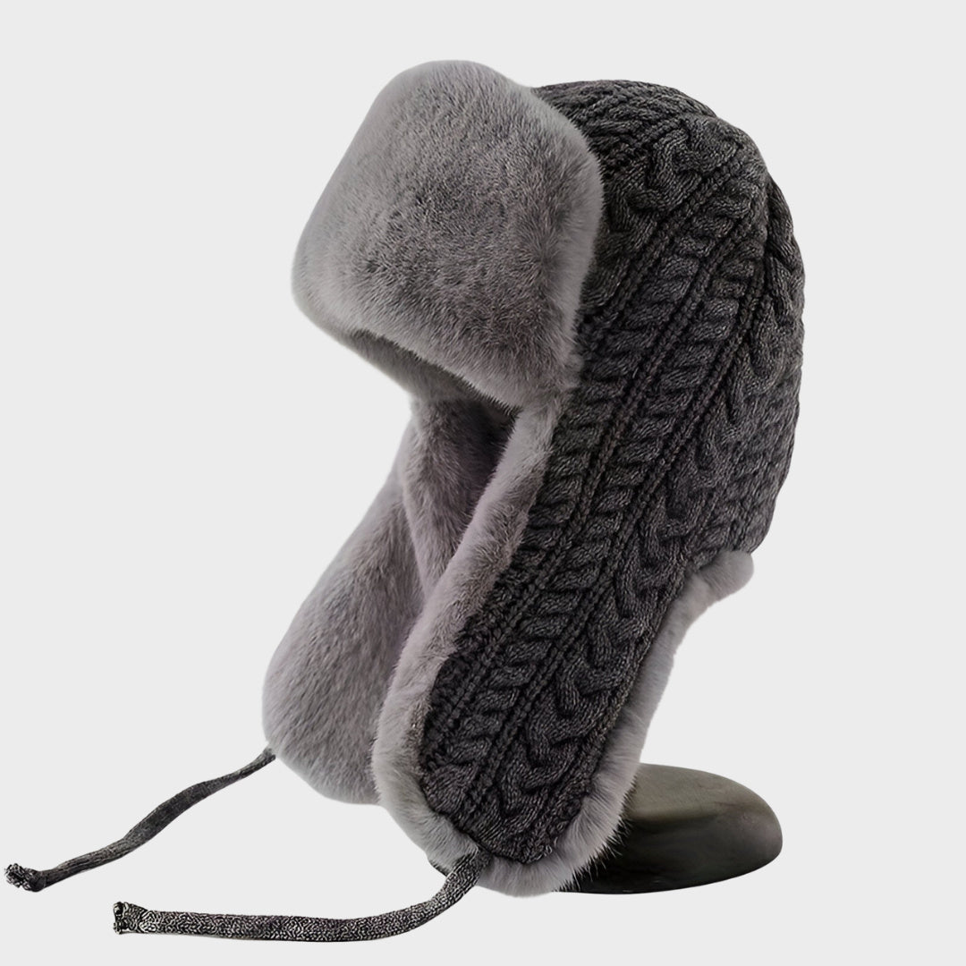 Dagmara – Comfortable Fleece Hat with Earflaps