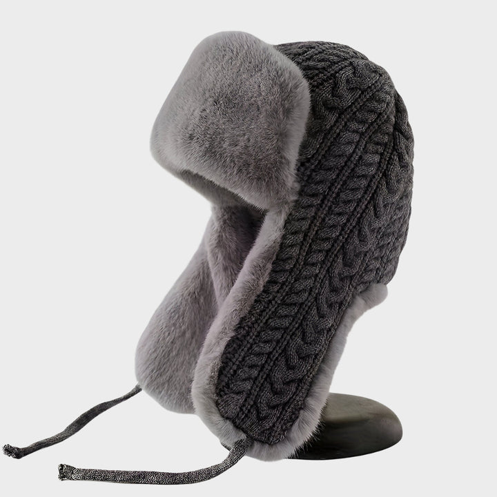 Dagmara – Comfortable Fleece Hat with Earflaps