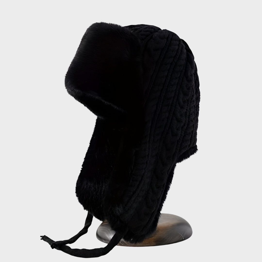 Dagmara – Comfortable Fleece Hat with Earflaps