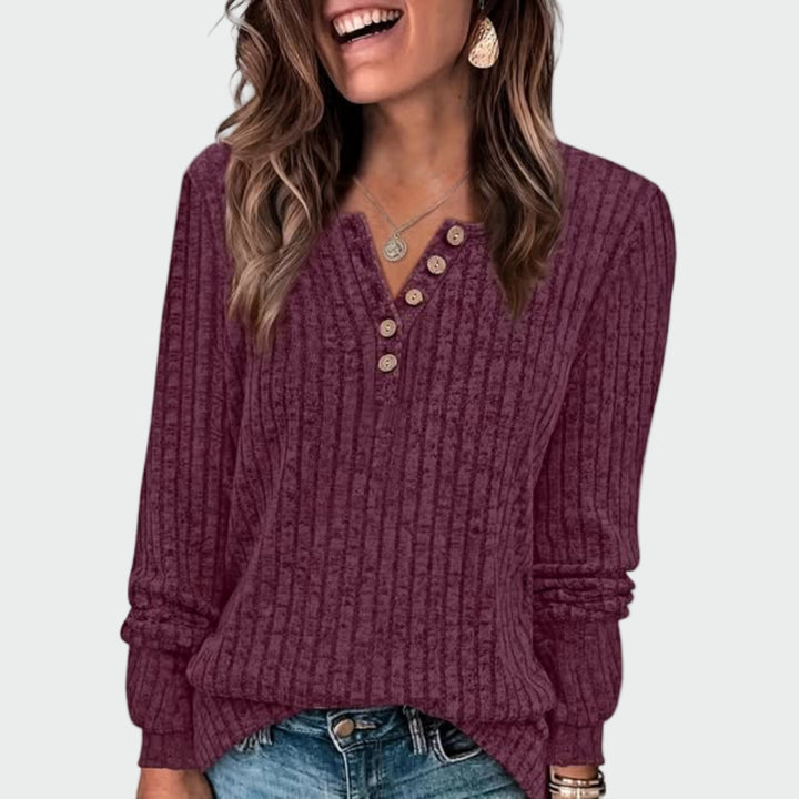 Ema - Women's knitted sweater with buttons