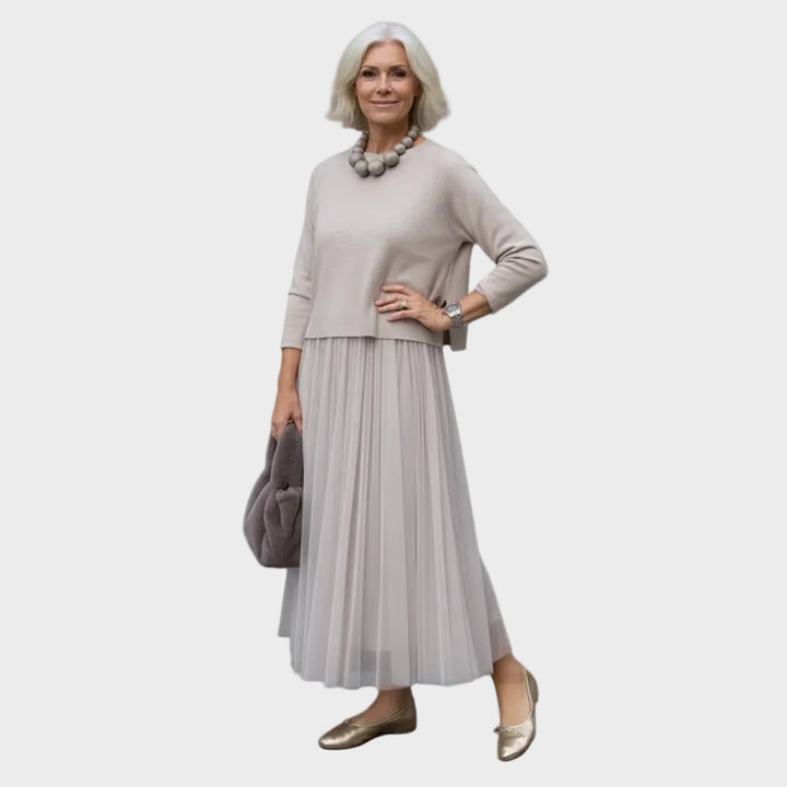 Elegant two-piece Emmie set