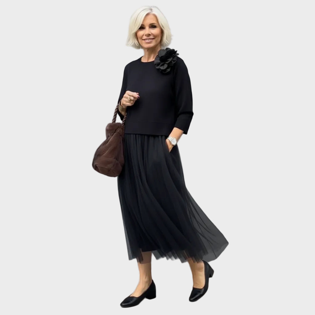 Elegant two-piece Emmie set