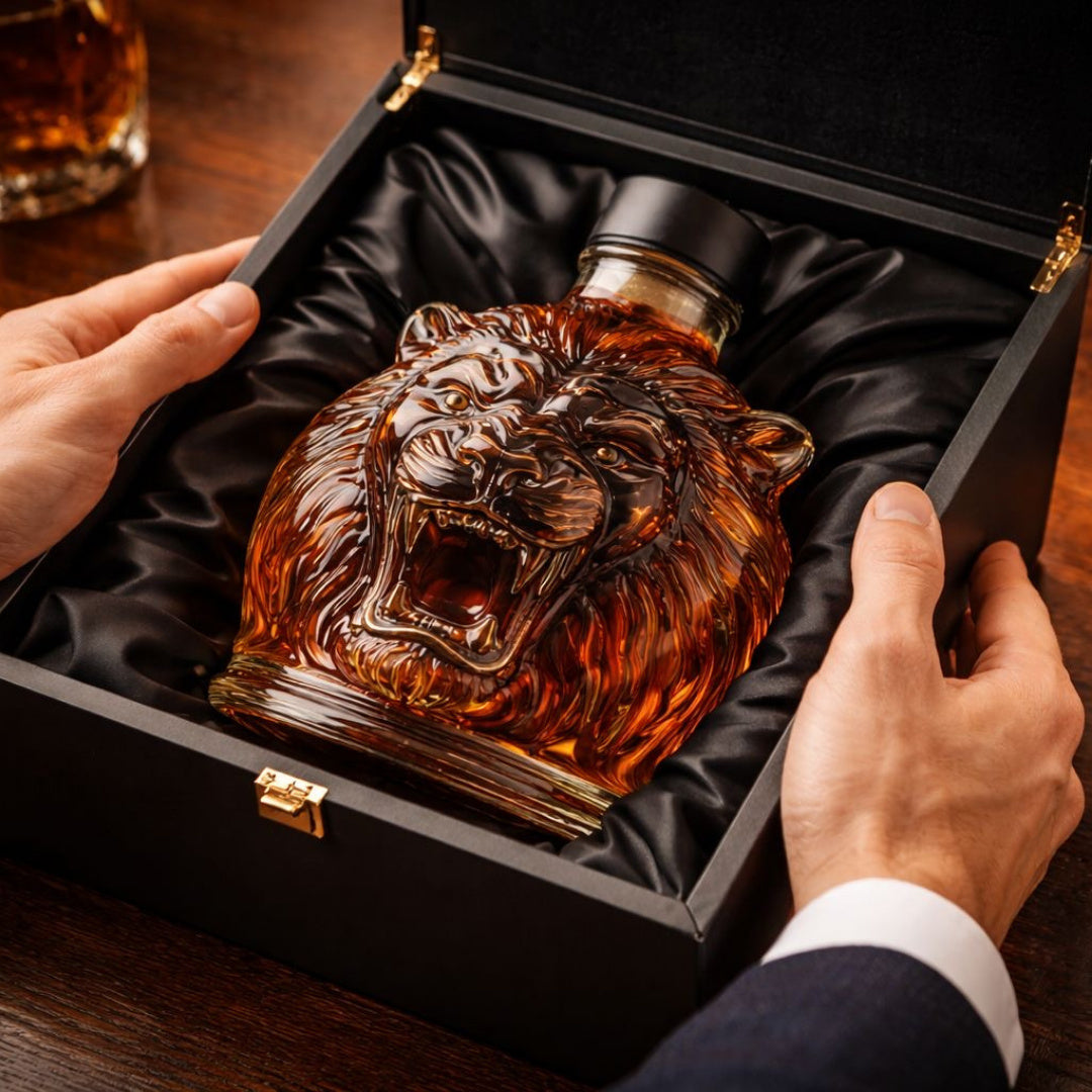 Whiskey decanter - Lion Edition