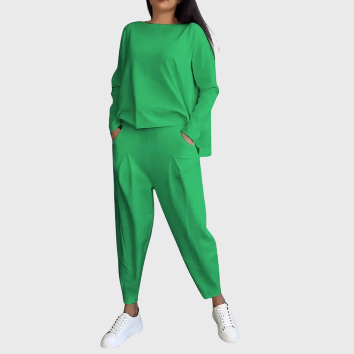 Štěpánka - Convenient foldable set