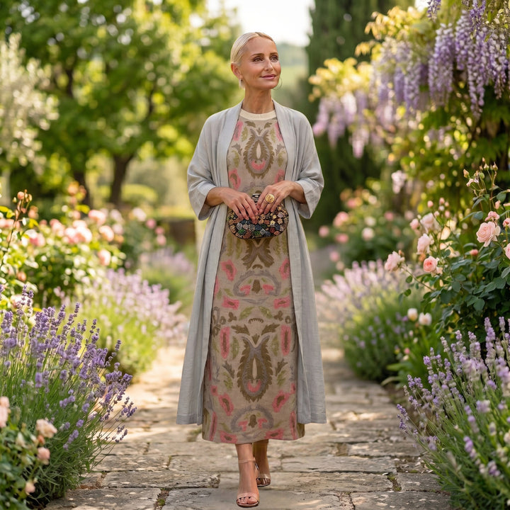 Daniela - Long dress with a floral pattern with a fitted vest