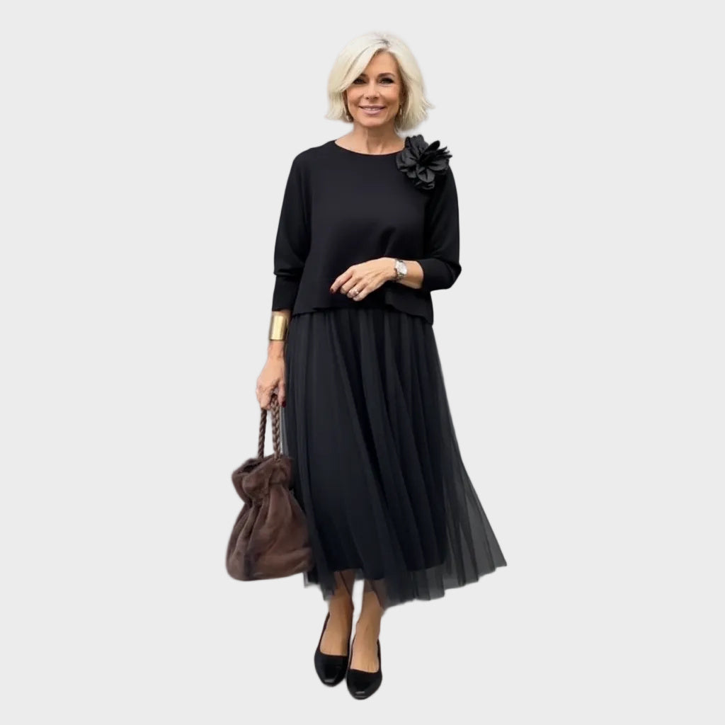 Elegant two-piece Emmie set