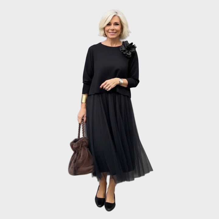 Elegant two-piece Emmie set