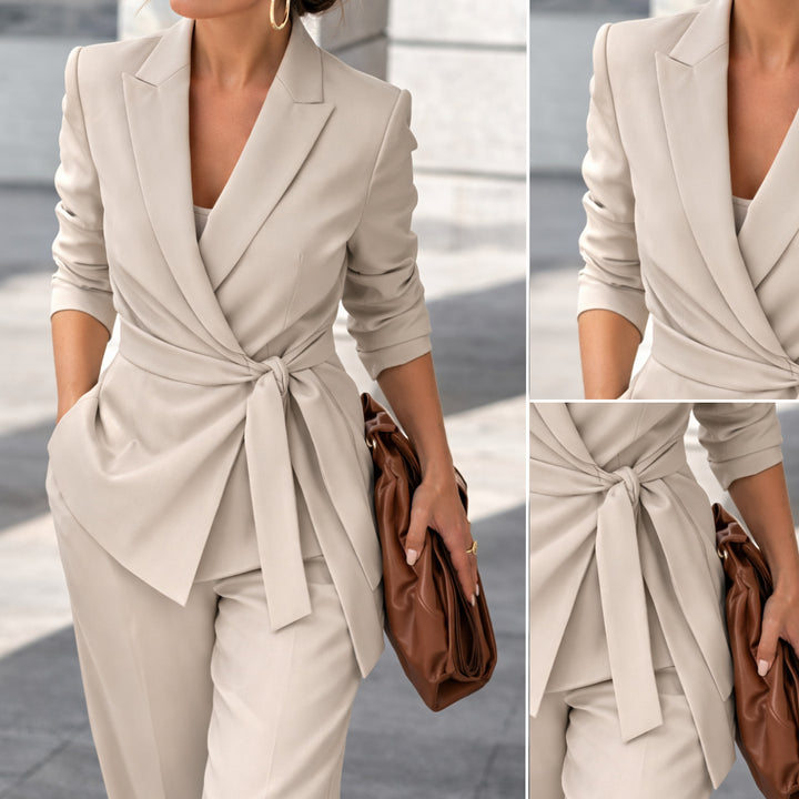 Weronika - Suit with ties