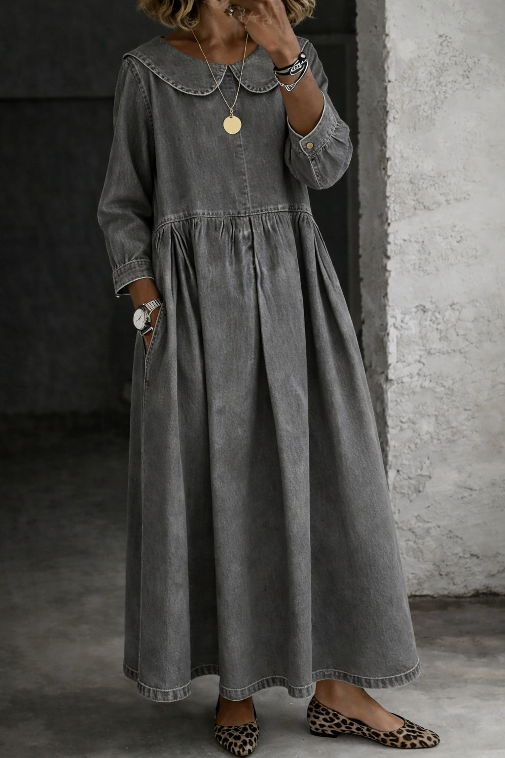 Otylia - Denim dress with a Peter Pan collar