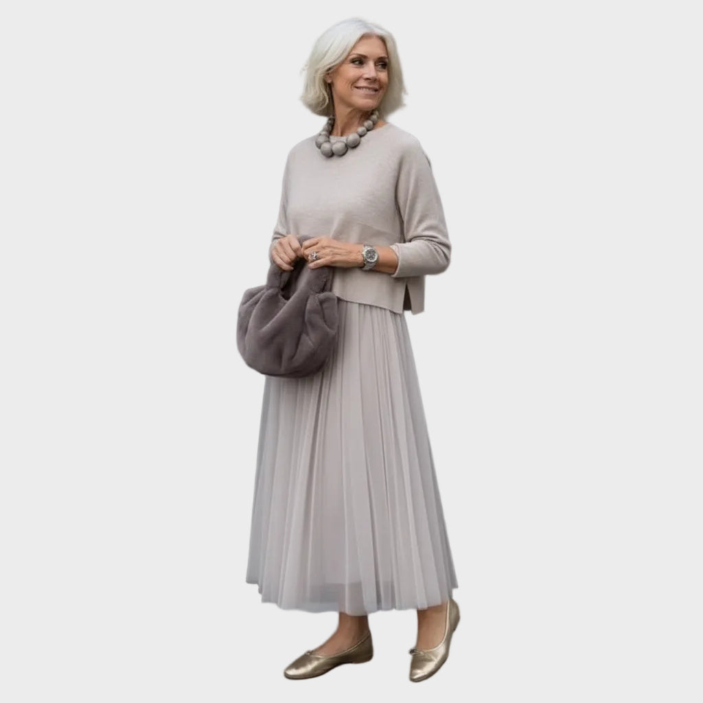Elegant two-piece Emmie set