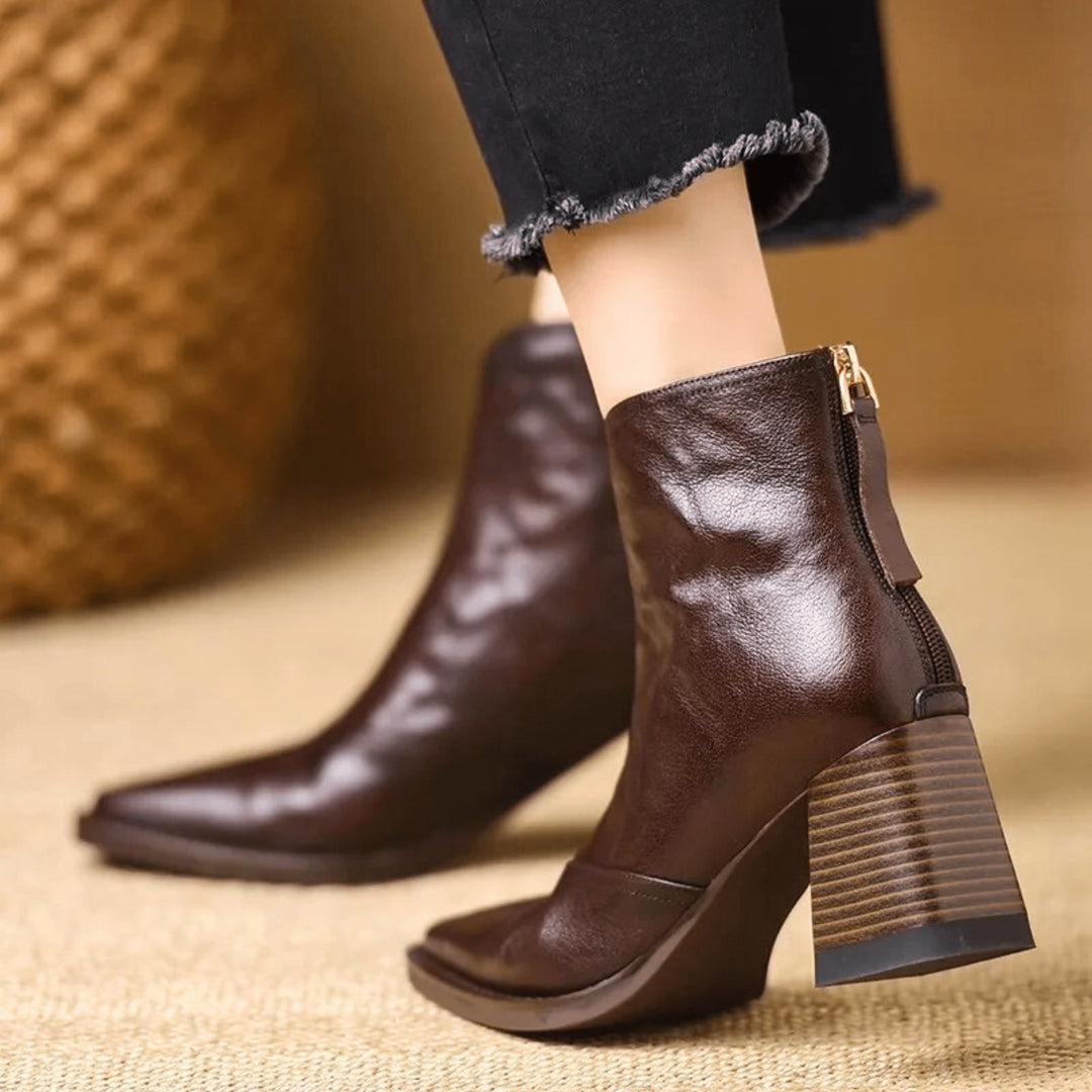 Klaudia - Luxurious mid-heeled ankle boots