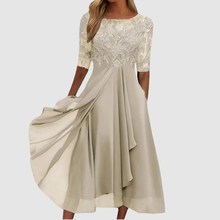 Leontýna - Elegant lace dress