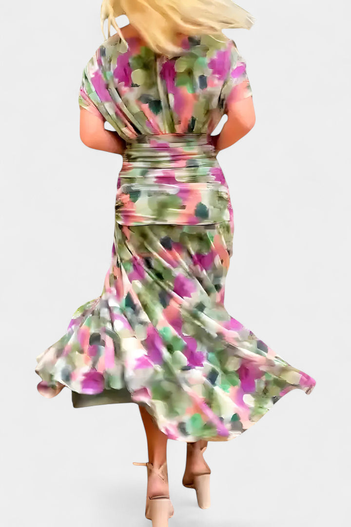 Magda - Long floral dress with a V-neck