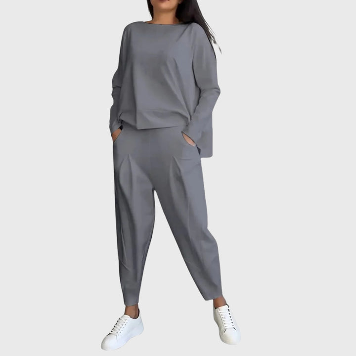 Štěpánka - Convenient foldable set