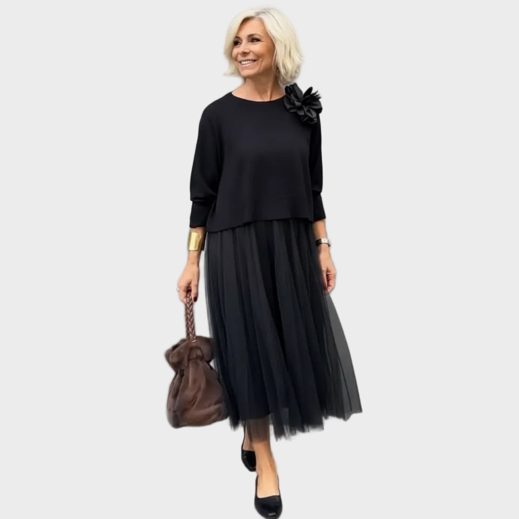 Elegant two-piece Emmie set