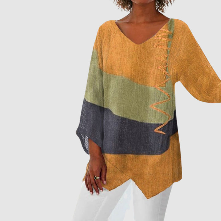 Lucie - V-neck sweater