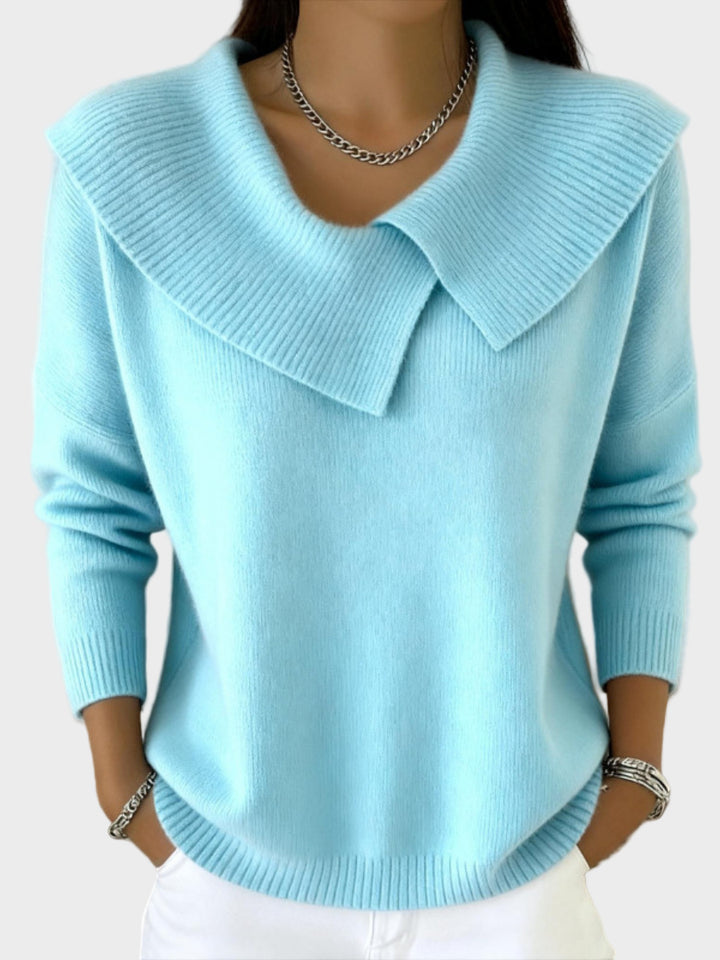 Lucia - Warm sweater with a soft collar