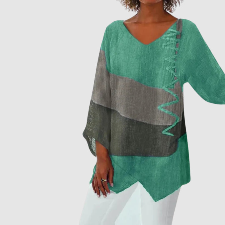 Lucie - V-neck sweater