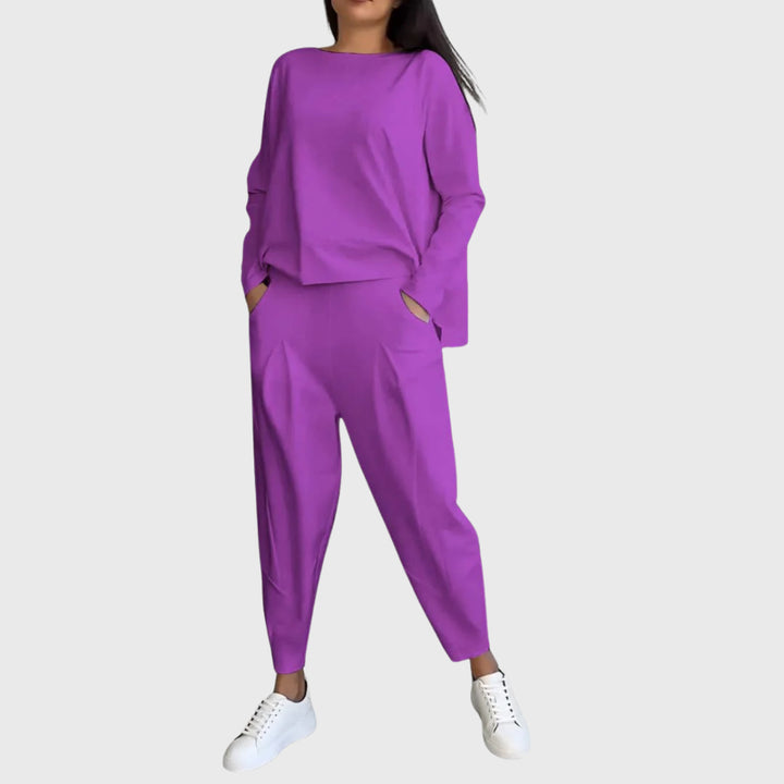 Štěpánka - Convenient foldable set