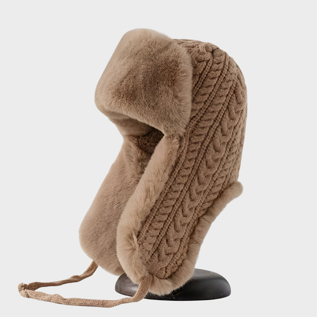 Dagmara – Comfortable Fleece Hat with Earflaps