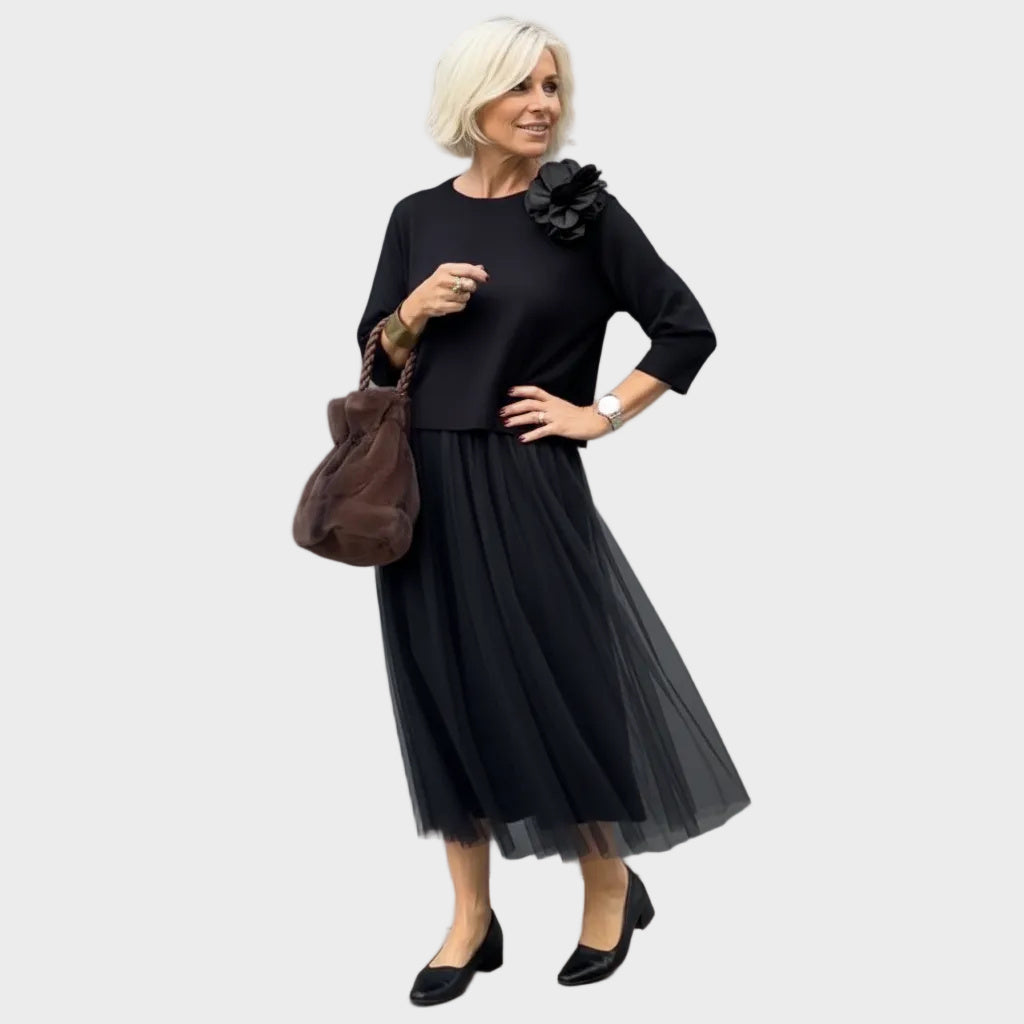 Elegant two-piece Emmie set