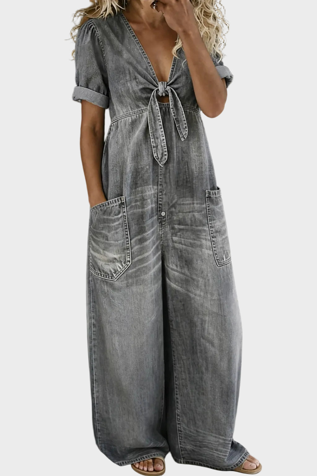 Kowalska - Short Sleeve Jumpsuit with V-Neckline